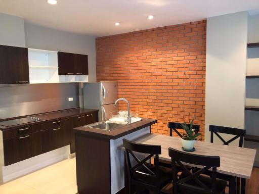 2 bed Condo in Chapter 31 Khlong Tan Nuea Sub District C09133