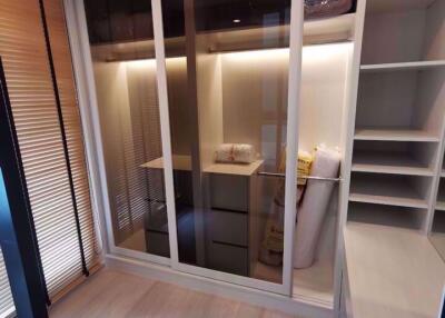 1 bed Condo in Life Asoke Huai Khwang District C09090