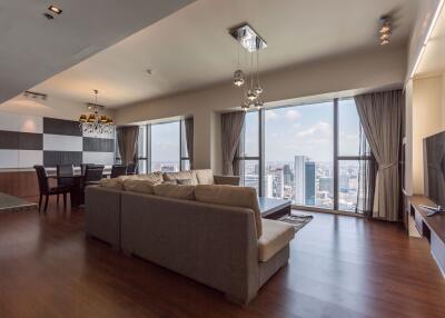 3 bed Condo in The Met Thungmahamek Sub District C09061