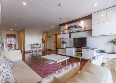 3 bed Condo in The Niche Sukhumvit 49 Khlong Tan Nuea Sub District C09043