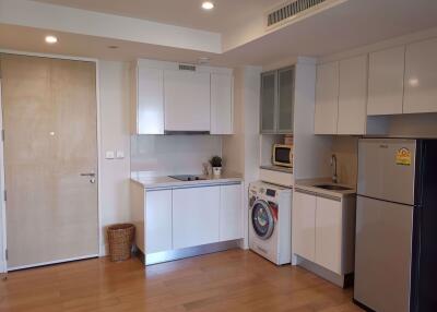 1 bed Condo in Collezio Sathorn-Pipat Silom Sub District C09017