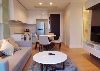 2 bed Condo in Equinox Chomphon Sub District C09012