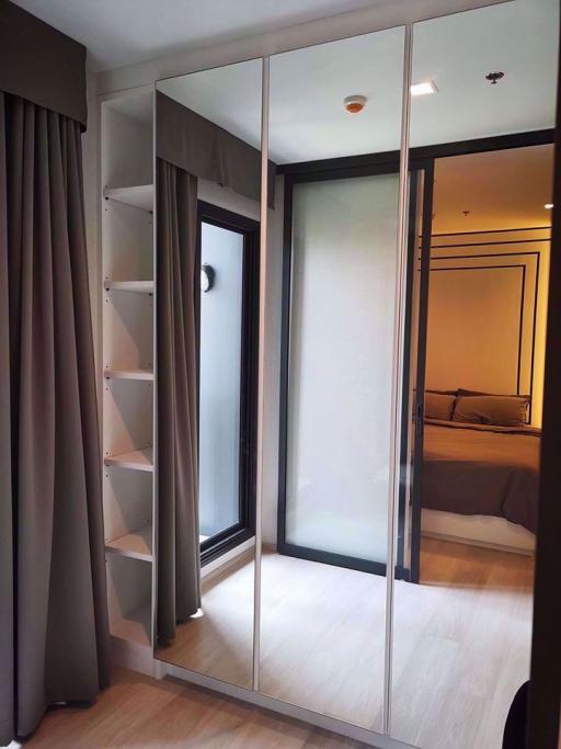 1 bed Condo in Life One Wireless Pathum Wan District C09007