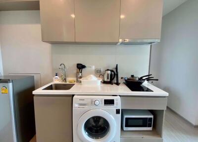 2 bed Condo in Life Sukhumvit 62 Bangchak Sub District C08975