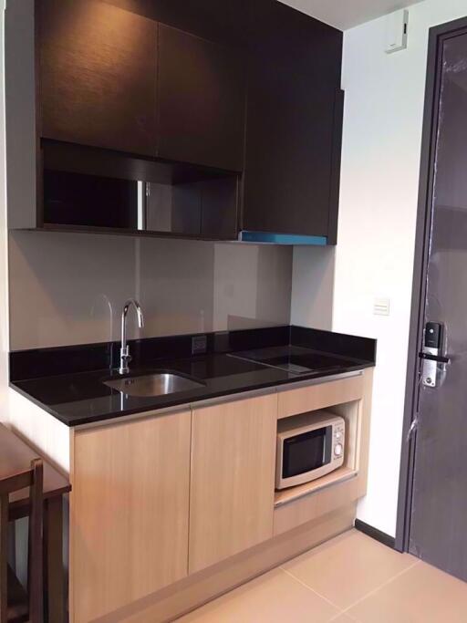 1 bed Condo in Edge Sukhumvit 23 Khlong Toei Nuea Sub District C08955