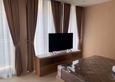 2 bed Condo in Noble Ploenchit Lumphini Sub District C08953