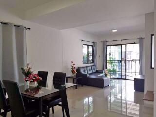 3 bed House in Pruksa Ville 73 - Pattanakarn Suanluang District H05340