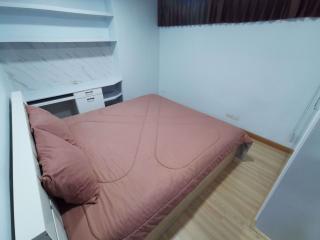 2 bed Condo in Supalai Place Condominium Watthana District C08908