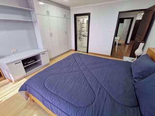 2 bed Condo in Supalai Place Condominium Watthana District C08908