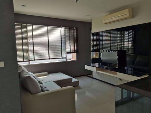 1 bed Condo in Villa Sathorn Khlong Ton Sai Sub District C08906