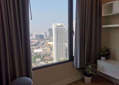 2 bed Condo in Equinox Chomphon Sub District C08905