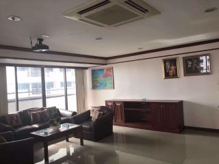 3 bed Condo in Floraville Suanluang District C08903