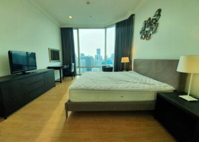 3 bed Condo in Royce Private Residences Watthana District C08902