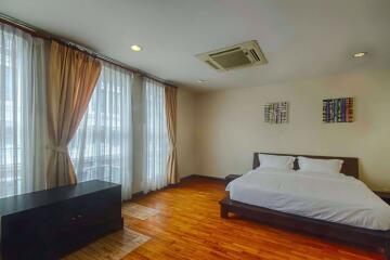 3 bed House in Baan Klang Krung (British Town - Thonglor) Watthana District H05335