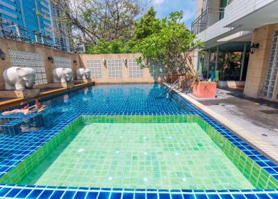 1 bed Condo in Baan Thirapa Thungmahamek Sub District C08879