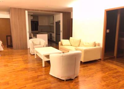 3 bed Condo in Sathorn Gardens Thungmahamek Sub District C08861