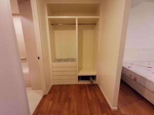 2 ห้องนอน, 2 ห้องน้ำ คอนโด ราคา ฿ 63,000/เดือน
