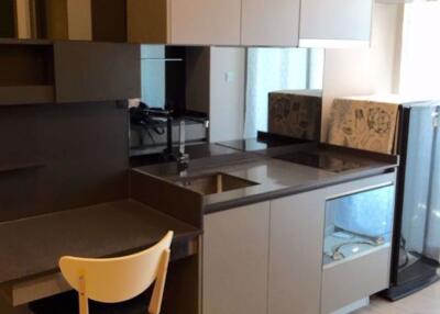 1 bed Condo in The Room Sukhumvit 69 Watthana District C08841