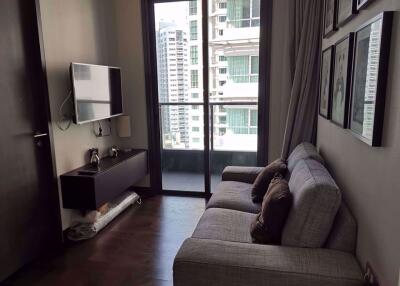 1 bed Condo in The Lumpini 24 Khlongtan Sub District C08803