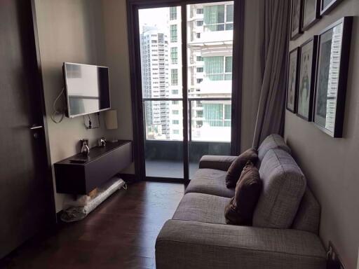 1 bed Condo in The Lumpini 24 Khlongtan Sub District C08803