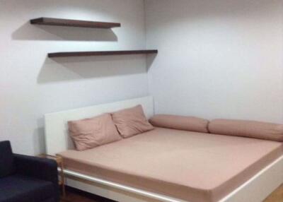 2 bed Condo in Regent Home 22 Sukhumvit 85 Phrakhanong District C08798