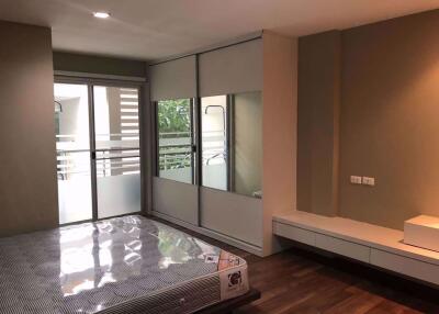 2 bed Condo in The Room Sukhumvit 79 Phrakhanongnuea Sub District C08779