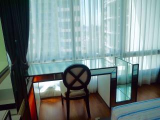 3 bed Condo in Bright Sukhumvit 24 Khlongtan Sub District C08764