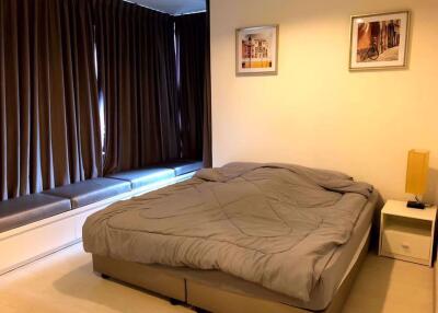 2 bed Condo in Rhythm Sukhumvit 42 Phra Khanong Sub District C08702