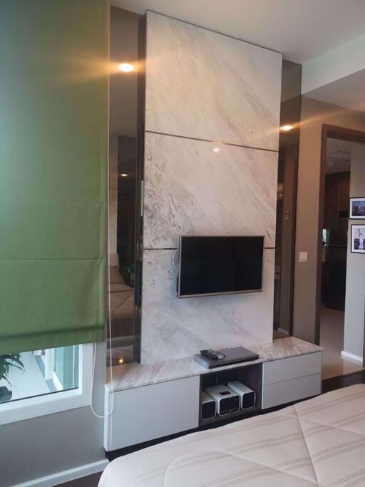 1 bed Condo in Menam Residences Wat Phraya Krai Sub District C08689