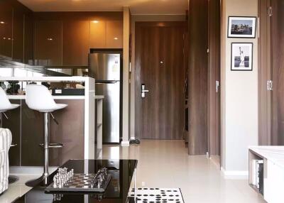 1 bed Condo in Menam Residences Wat Phraya Krai Sub District C08689