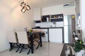 2 bed Condo in Life Ratchadapisek Huai Khwang District C08687