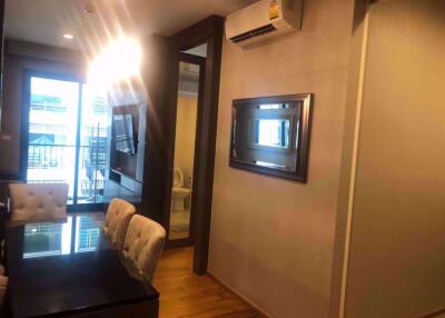 1 bed Condo in The Vertical Aree Samsennai Sub District C08678