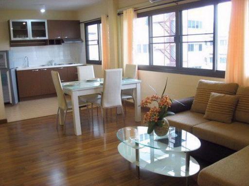 2 bed Condo in Peace Private Place Sathon District C08667