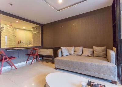 Studio bed Condo in The Trendy Condominium Watthana District C08647