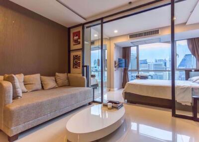 Studio bed Condo in The Trendy Condominium Watthana District C08647