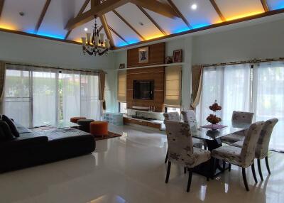 Family Pool Villa House for Sale in Huay Yai