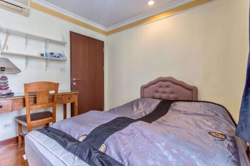 2 bed Condo in Urbana Langsuan Lumphini Sub District C08622