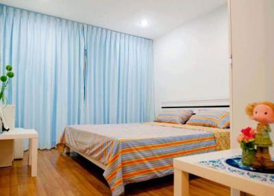 2 bed Duplex in Thana Tri Bangphlat District D08499