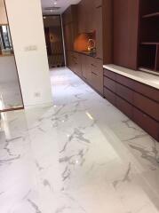 1 bed Condo in Hansar Rajdamri Lumphini Sub District C08583