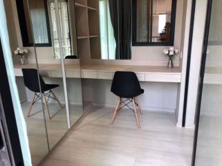 1 bed Condo in Life Asoke Huai Khwang District C08500