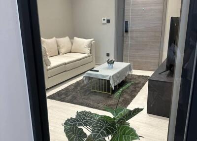 1-BR Condo near BTS Ekkamai