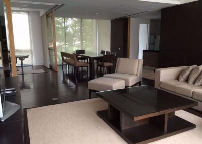 3 bed Condo in Domus 16 Khlongtoei District C08444