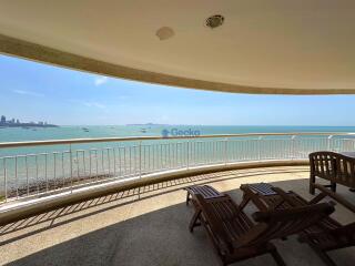 2 Bedrooms Condo in Baan Rimpha North Pattaya C006957