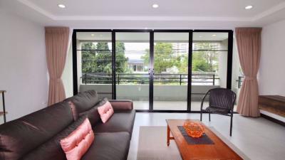 3 bed Condo in Vanida Apartment Ekkamai Watthana District C08425