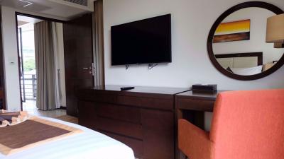 3 bed Condo in Oakwood Residence Thonglor Khlong Tan Nuea Sub District C08401