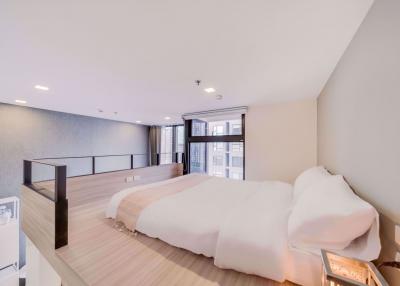 1 bed Duplex in Chewathai Residence Asoke Makkasan Sub District D08335