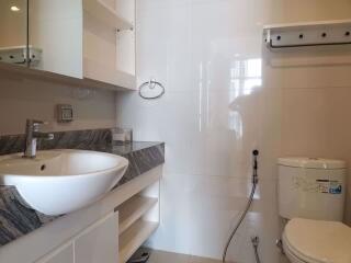 1 bed Condo in Vertiq Bang Rak District C08383