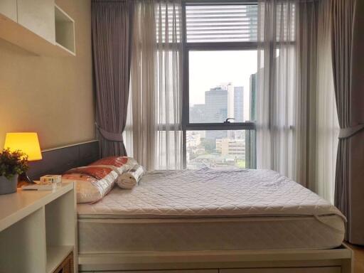 1 bed Condo in Vertiq Bang Rak District C08383