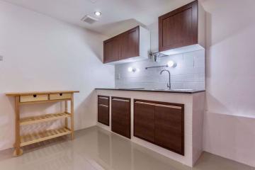 1 bed Condo in The Waterford Park Sukhumvit 53 Watthana District C08367