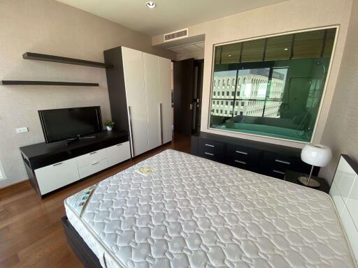 1 bed Condo in The Address Chidlom Lumphini Sub District C08356